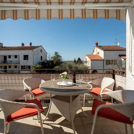 Apartment Kika Porec Exterior photo