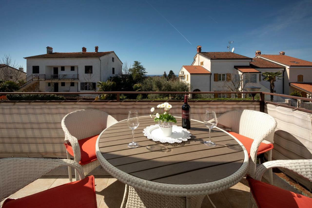Apartment Kika Porec Exterior photo