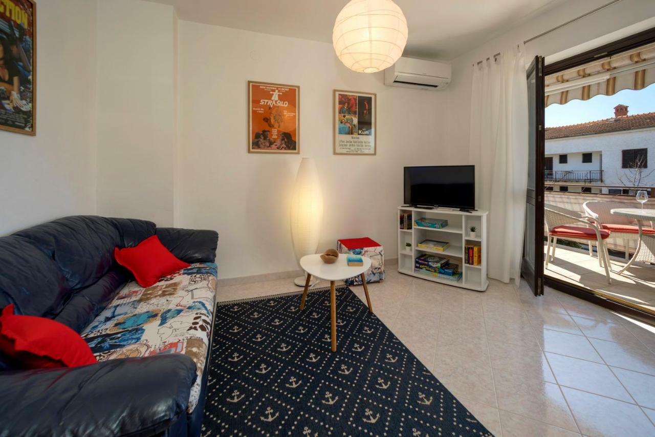 Apartment Kika Porec Exterior photo
