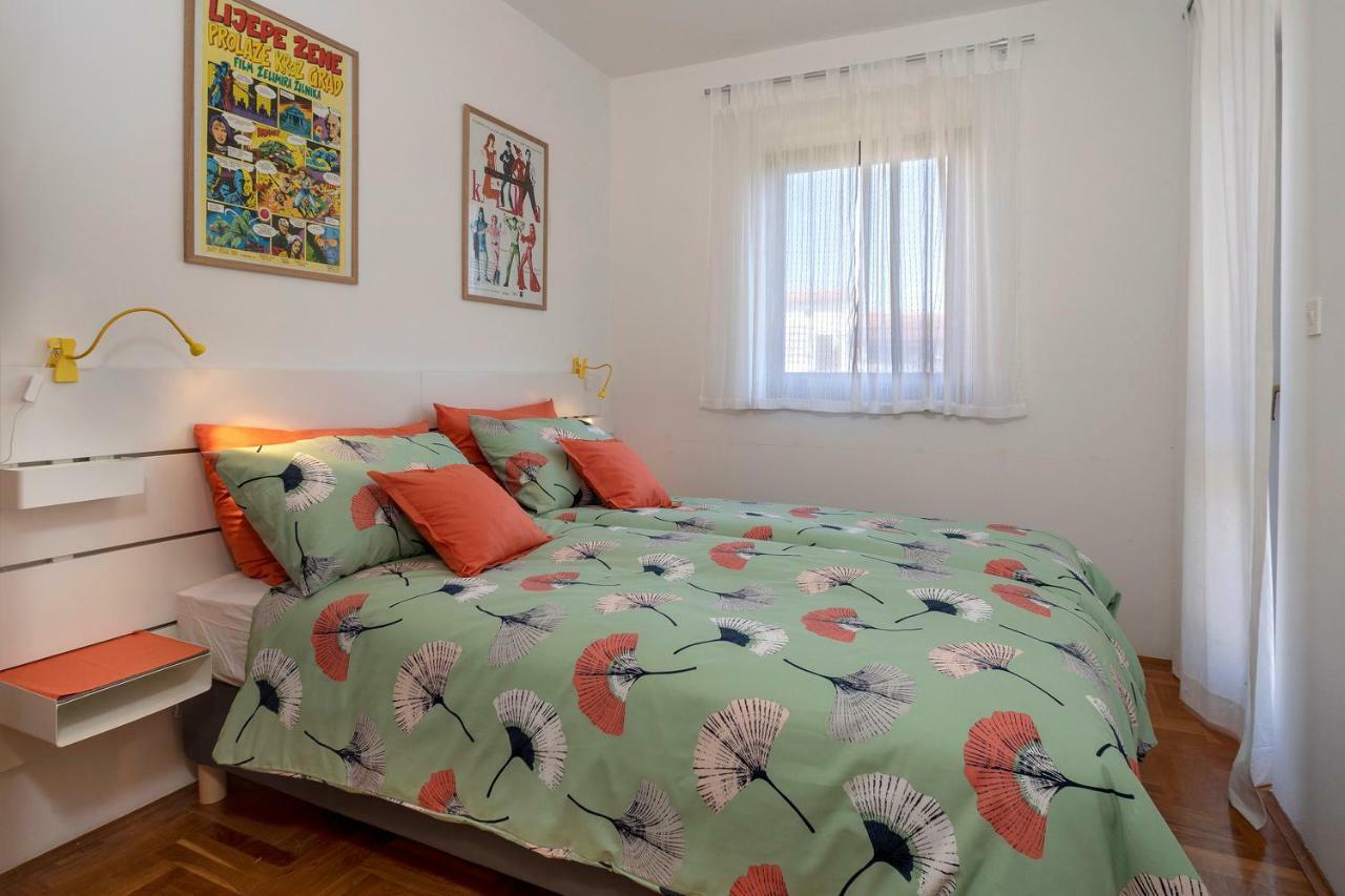 Apartment Kika Porec Exterior photo
